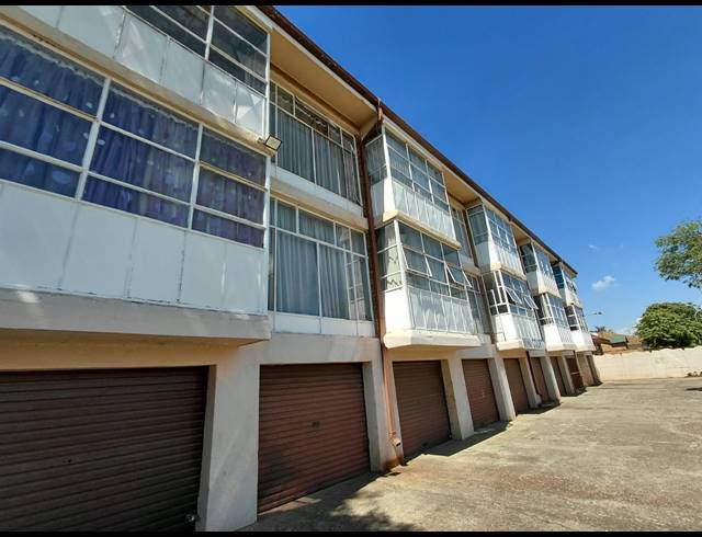 1.5 BEDROOM APARTMENT BLOCK FOR SALE IN BRAKPAN CENTRAL